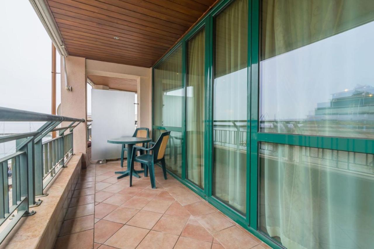 Spacious Studio With Balcony & Pool By The Marina Balchik Luaran gambar