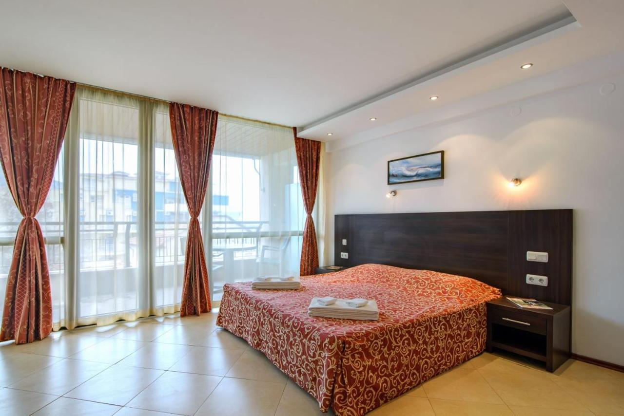 Spacious Studio With Balcony & Pool By The Marina Balchik Luaran gambar