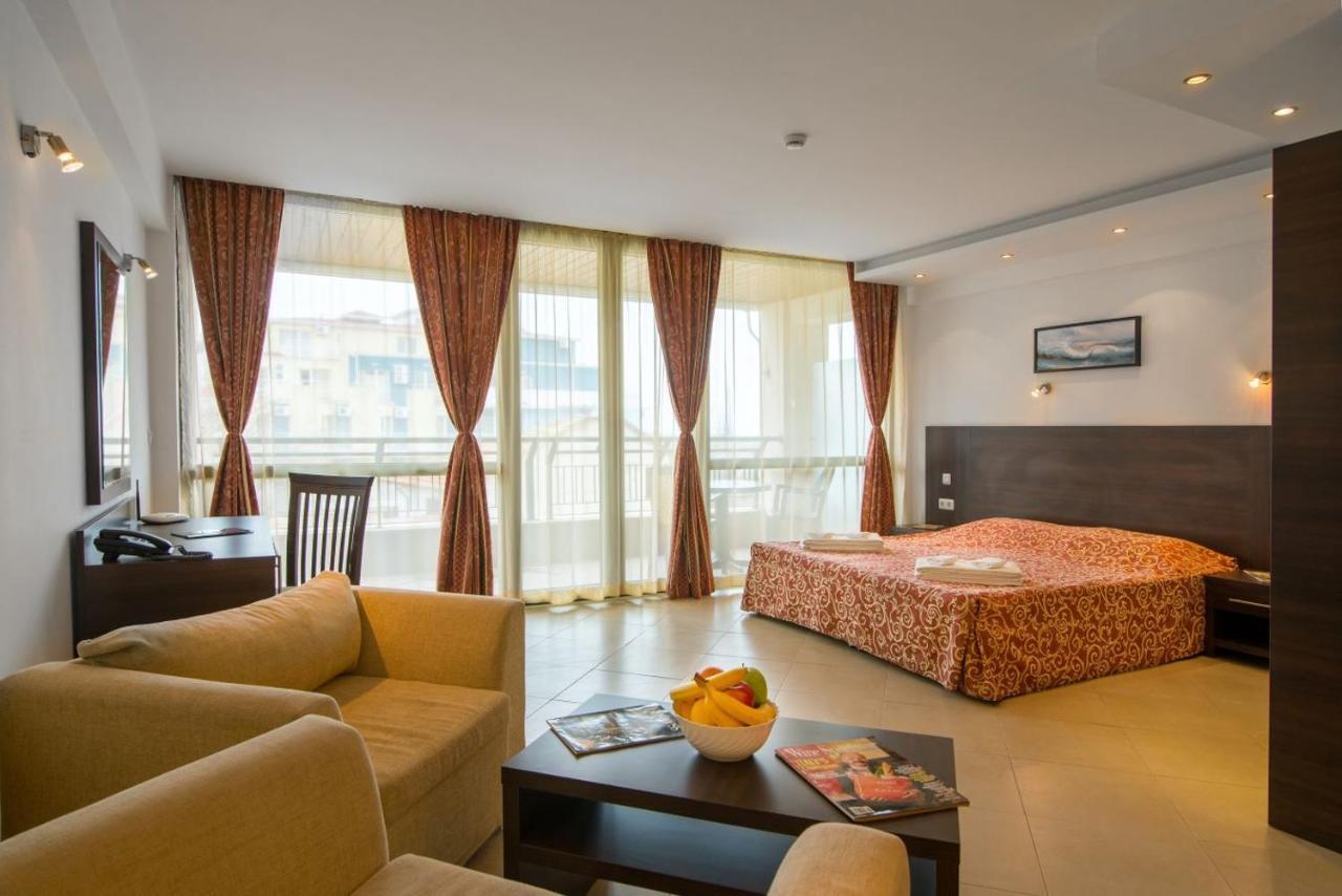 Spacious Studio With Balcony & Pool By The Marina Balchik Luaran gambar